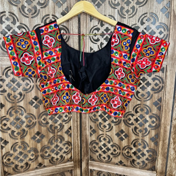 Hand-Stitched Embroidered Women's Crop Top - Picture 4 of 6